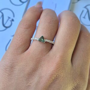 Anel Triangular Verde Musgo - Imagem 2